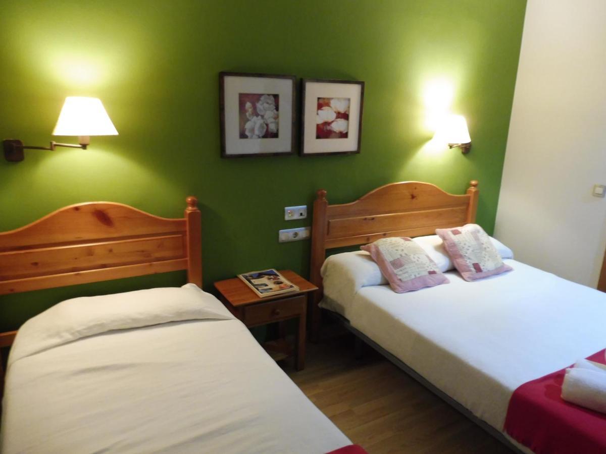 Hostal Cal Batista Bagá Екстериор снимка