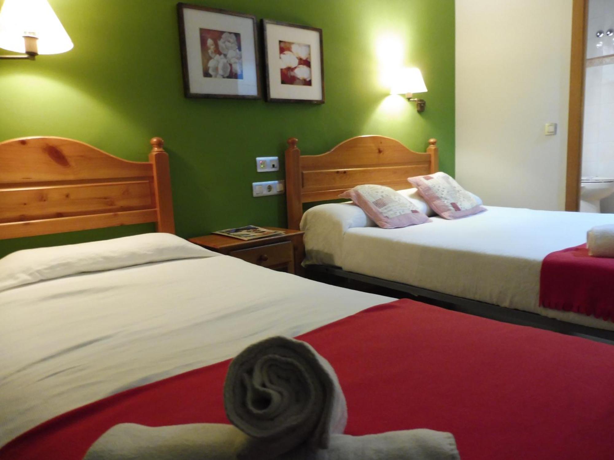 Hostal Cal Batista Bagá Екстериор снимка
