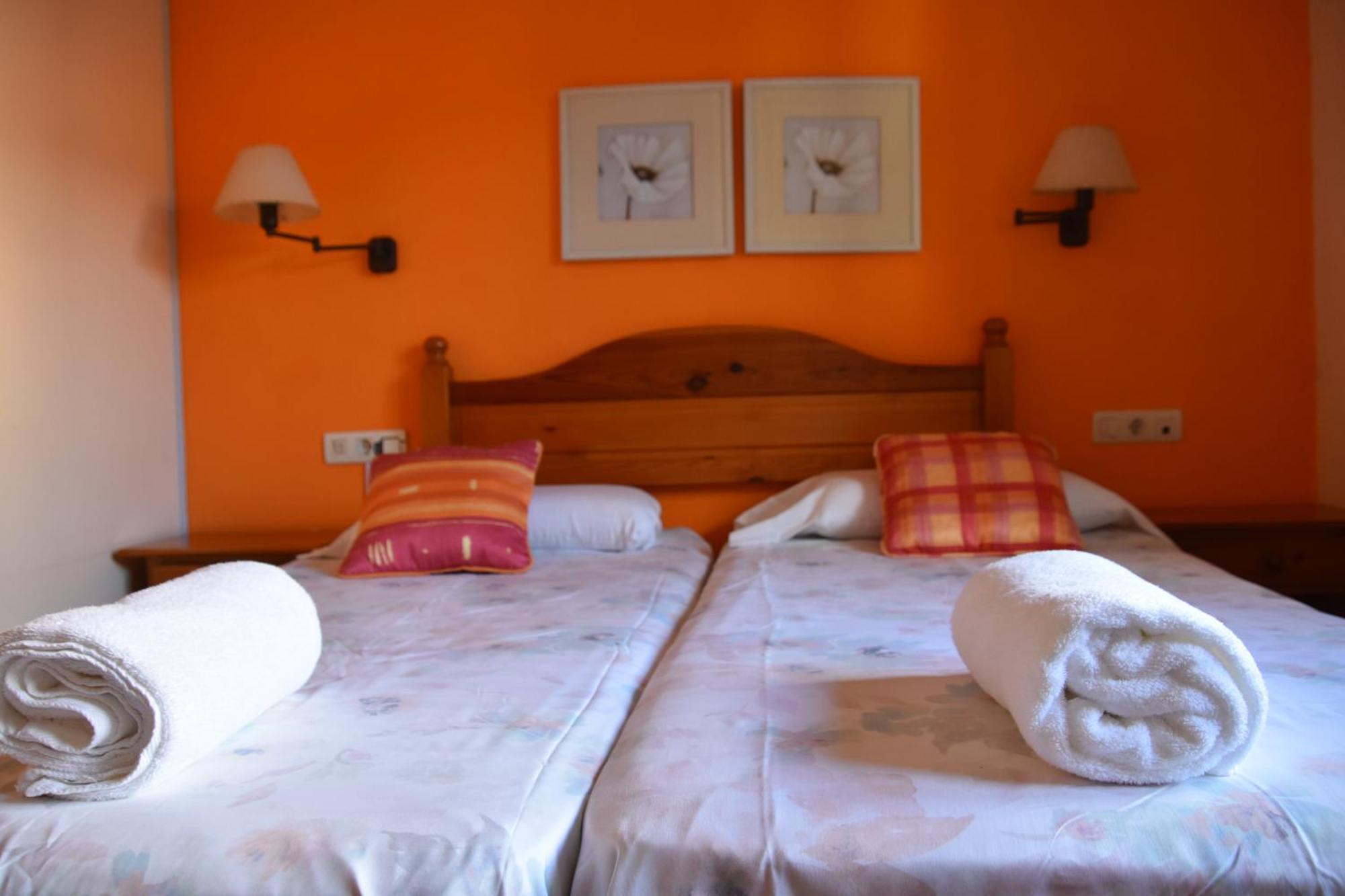 Hostal Cal Batista Bagá Екстериор снимка