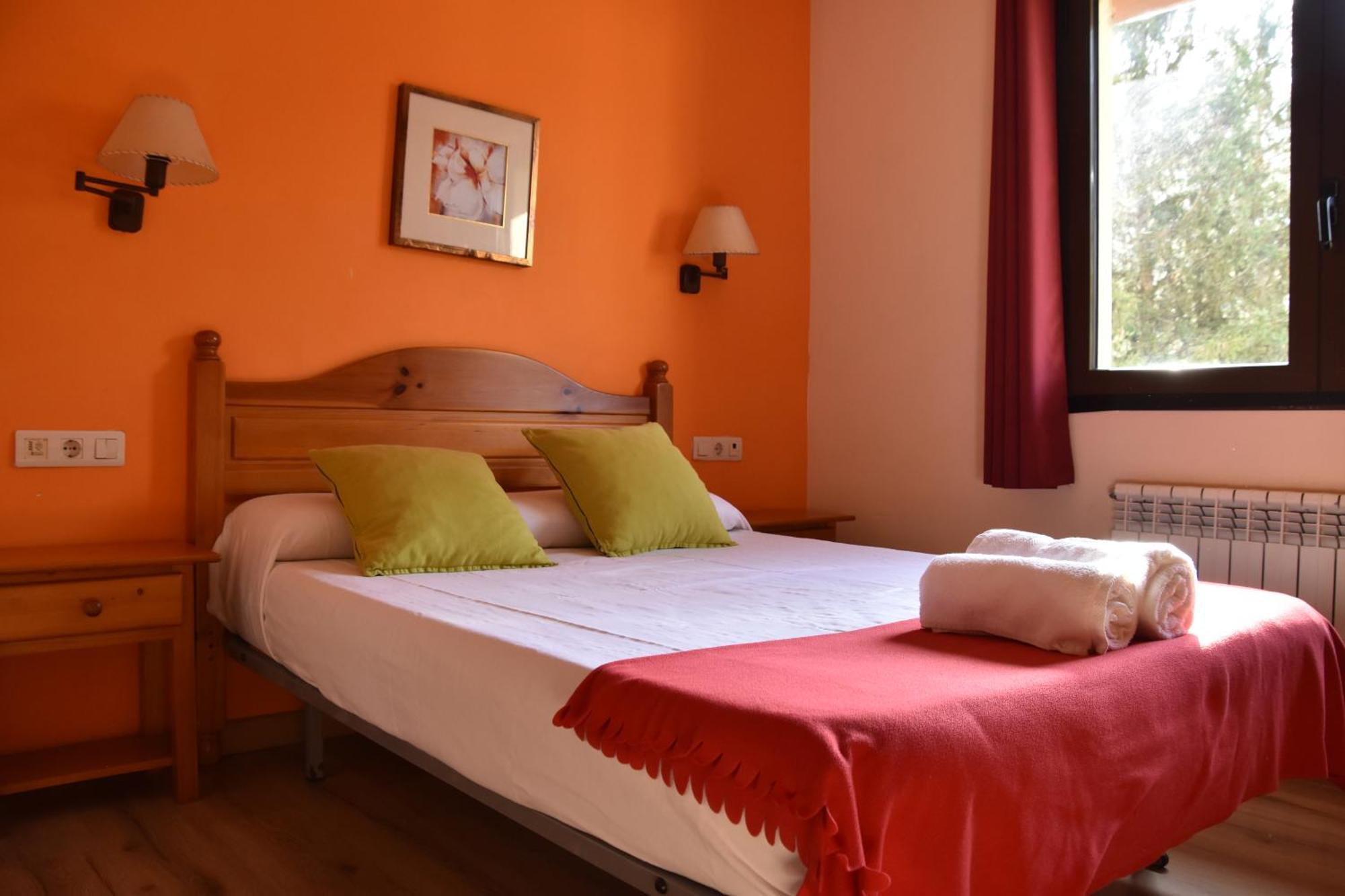 Hostal Cal Batista Bagá Екстериор снимка