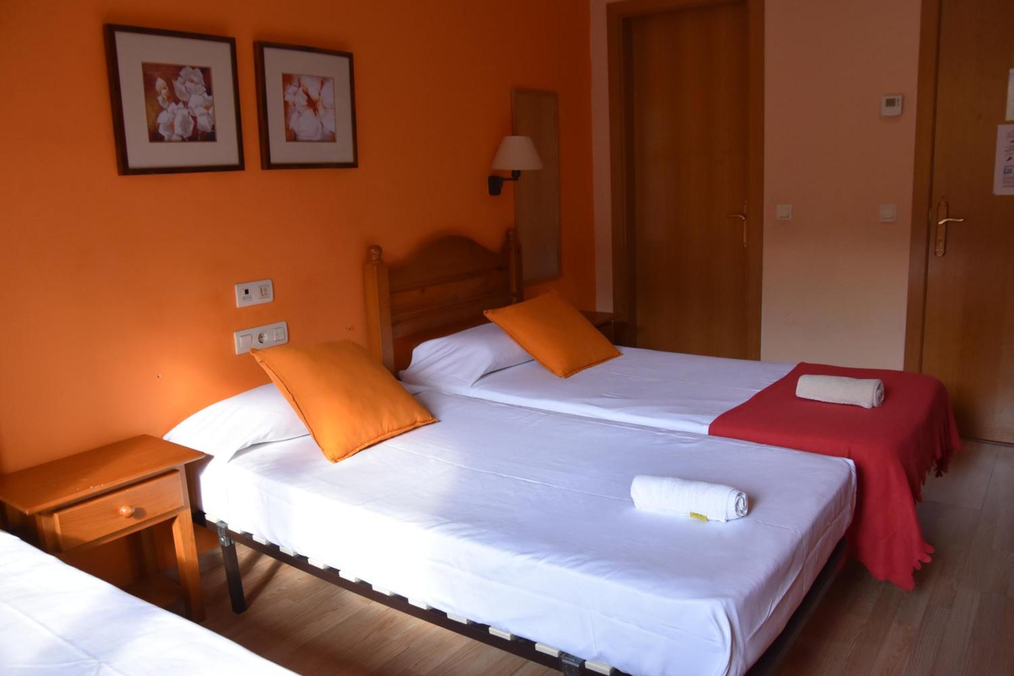 Hostal Cal Batista Bagá Екстериор снимка